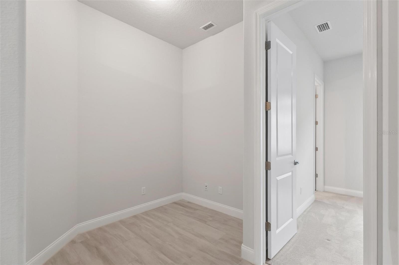 Image 32 of 69 For 128 Del Palma Drive