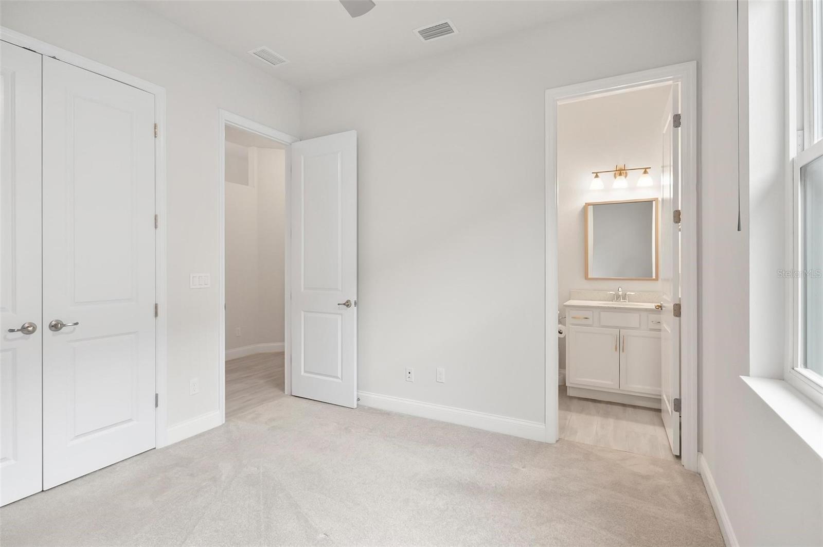 Image 36 of 69 For 128 Del Palma Drive