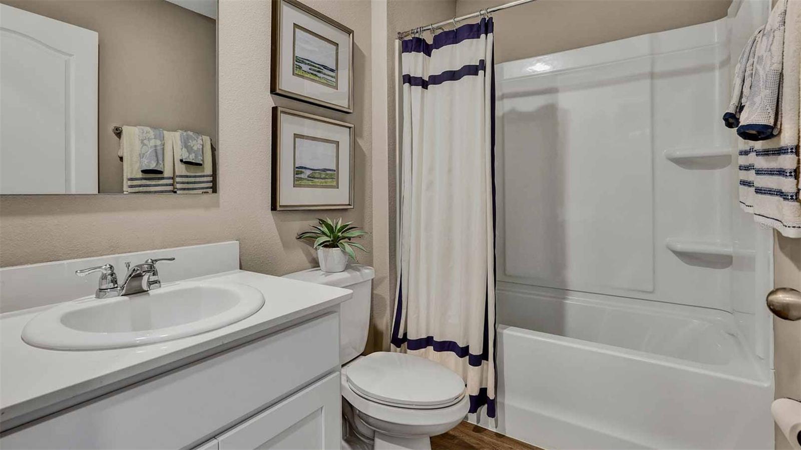 Image 17 of 58 For 55 Nervion Way