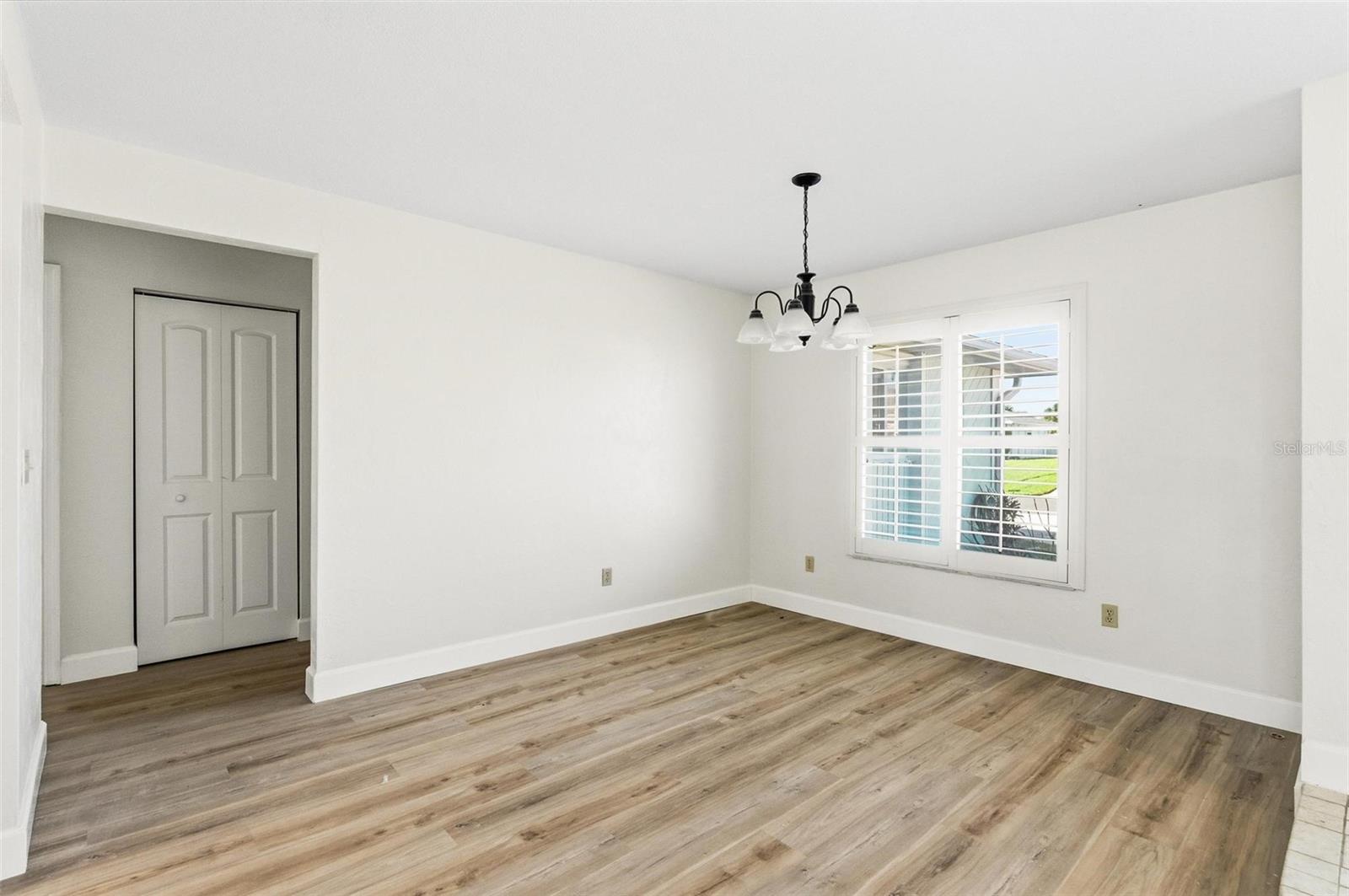 Image 33 of 73 For 33 Sea Harbor