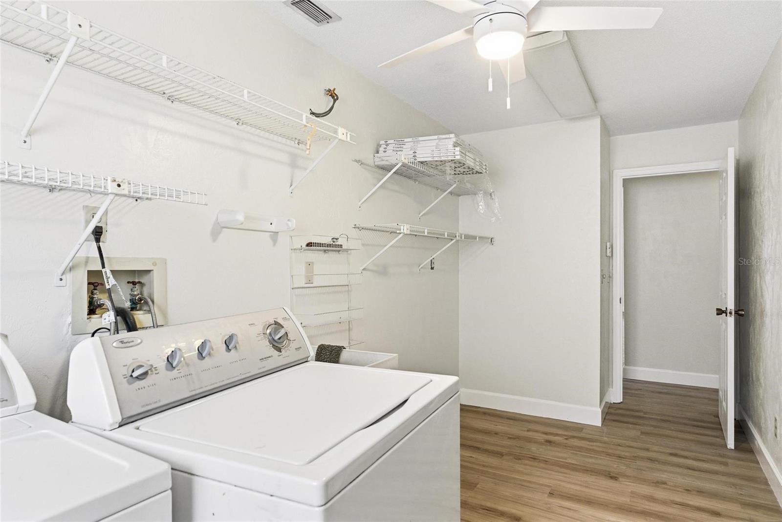 Image 37 of 73 For 33 Sea Harbor