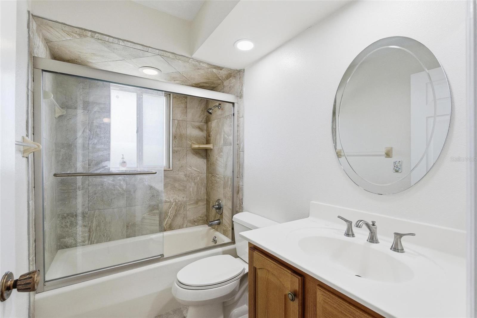 Image 43 of 73 For 33 Sea Harbor