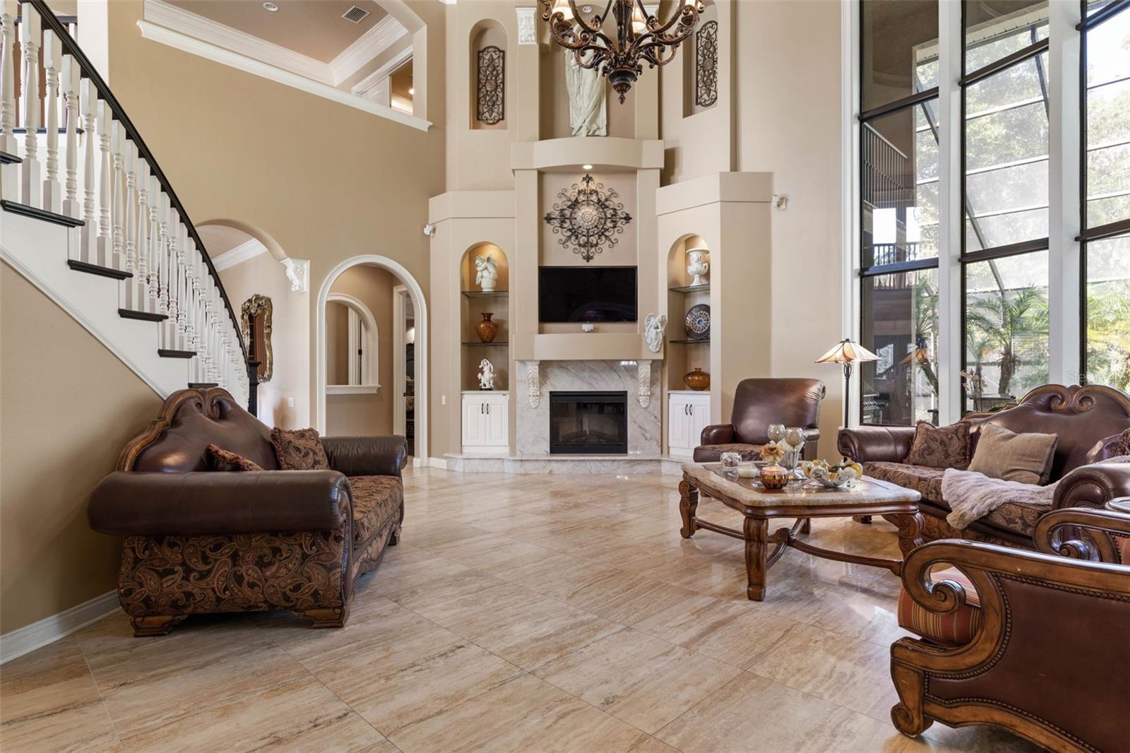 Image 10 of 82 For 40 Whitehall Court