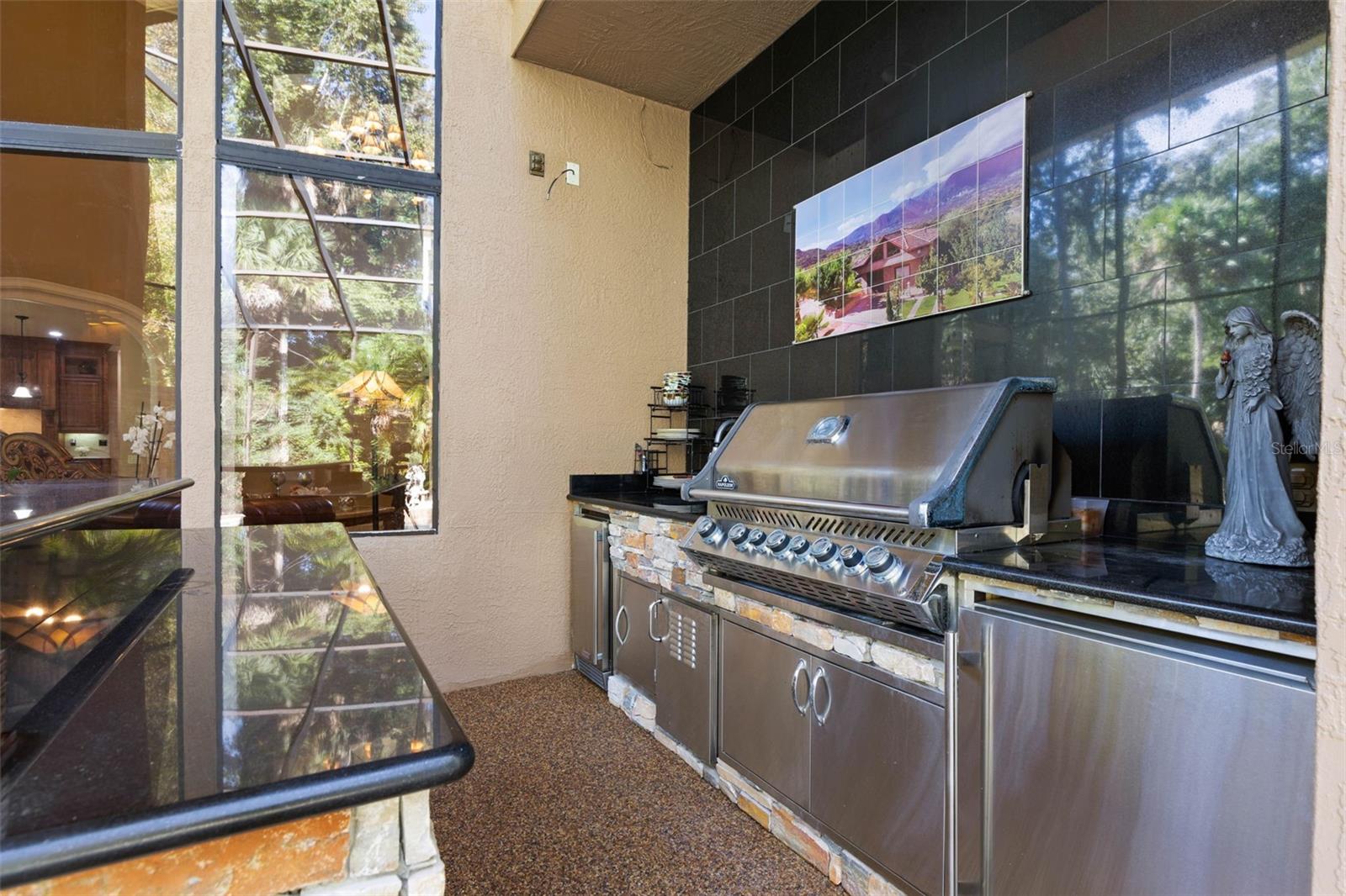 Image 27 of 82 For 40 Whitehall Court