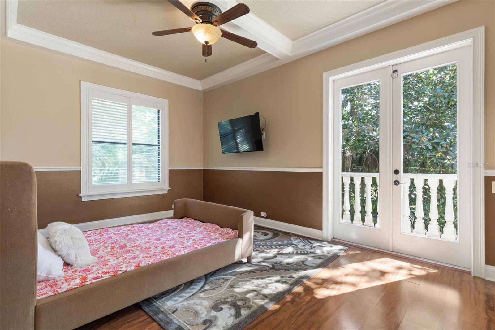 Image 58 of 82 For 40 Whitehall Court