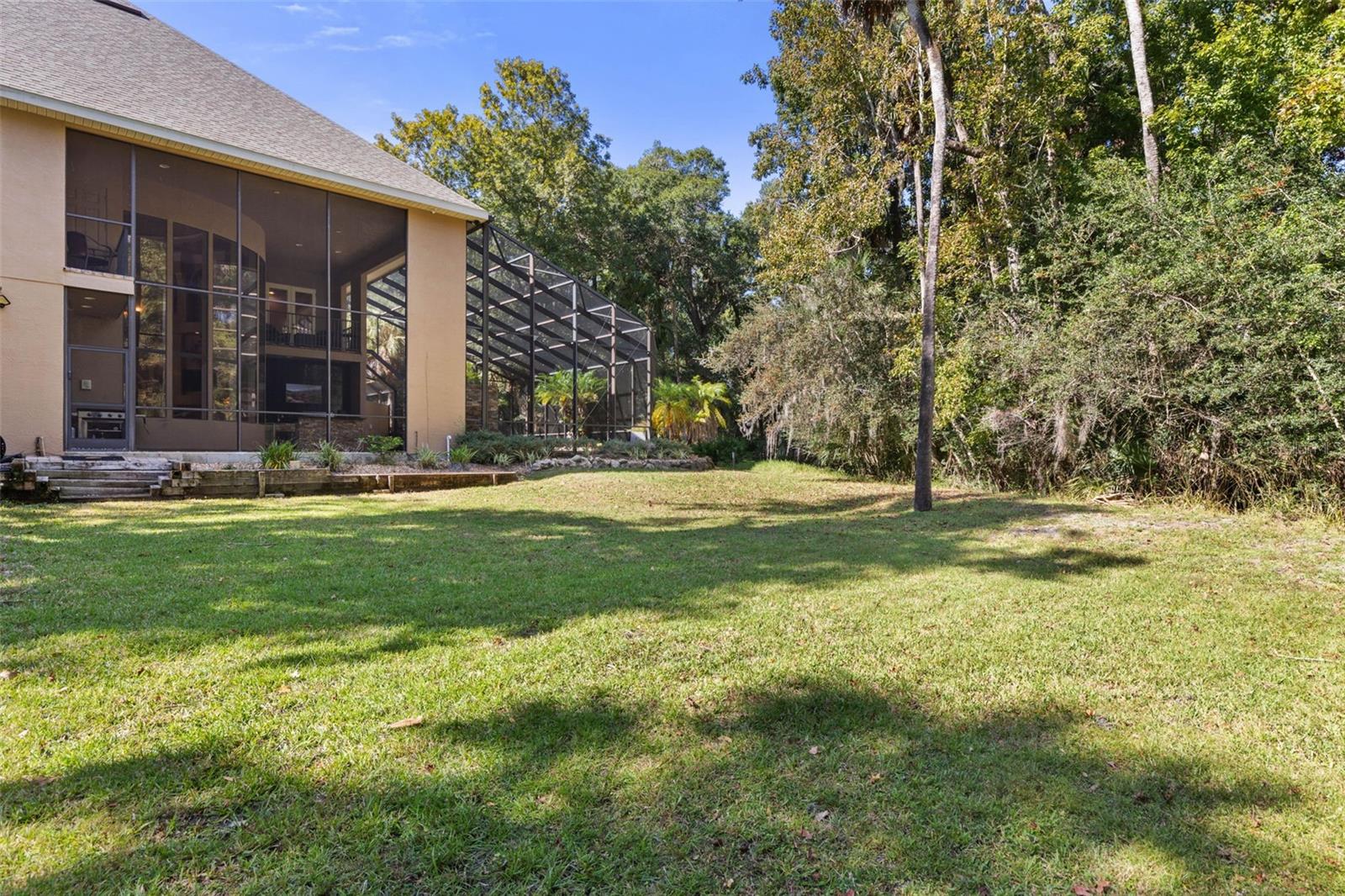 Image 62 of 82 For 40 Whitehall Court