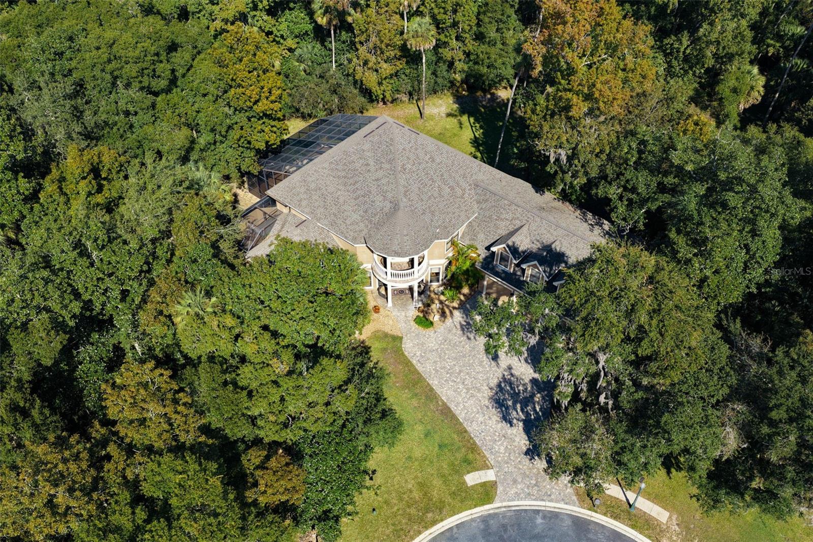 Image 66 of 82 For 40 Whitehall Court