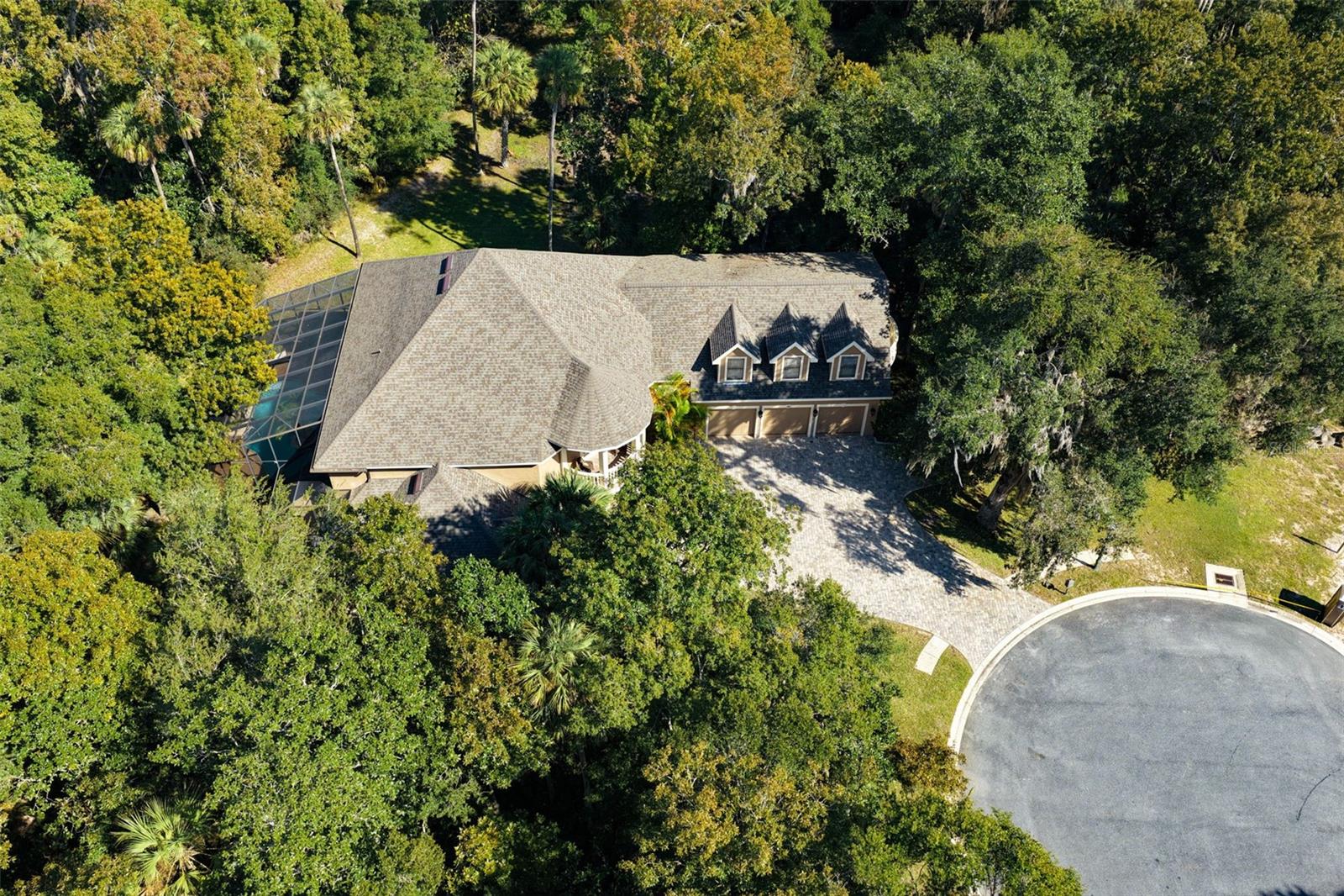 Image 75 of 82 For 40 Whitehall Court