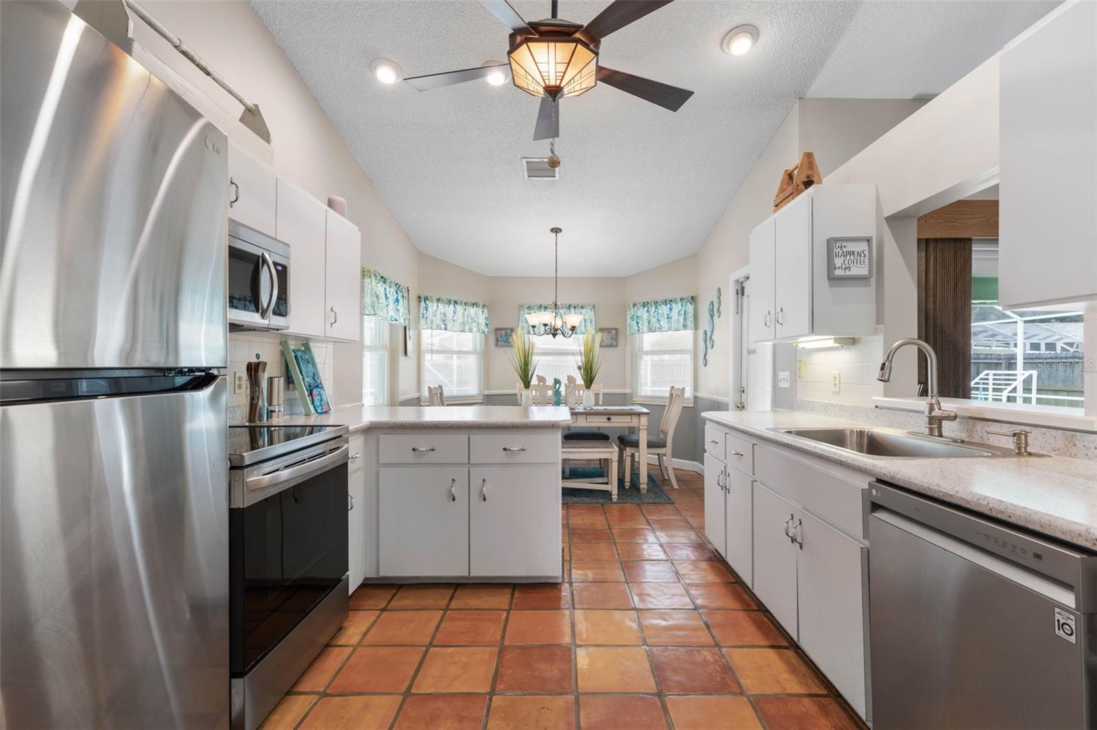 Image 10 of 32 For 11 Flat Rock Lane