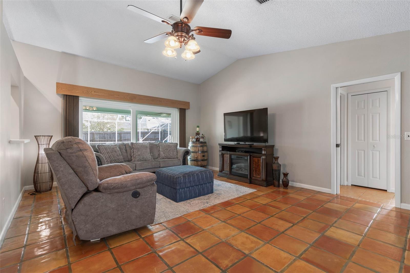 Image 4 of 32 For 11 Flat Rock Lane