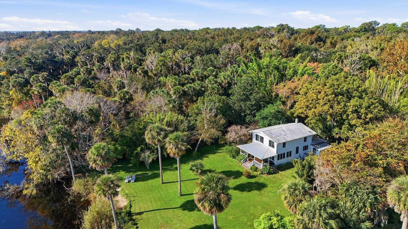 Image 3 of 100 For 266 Drayton Island Road