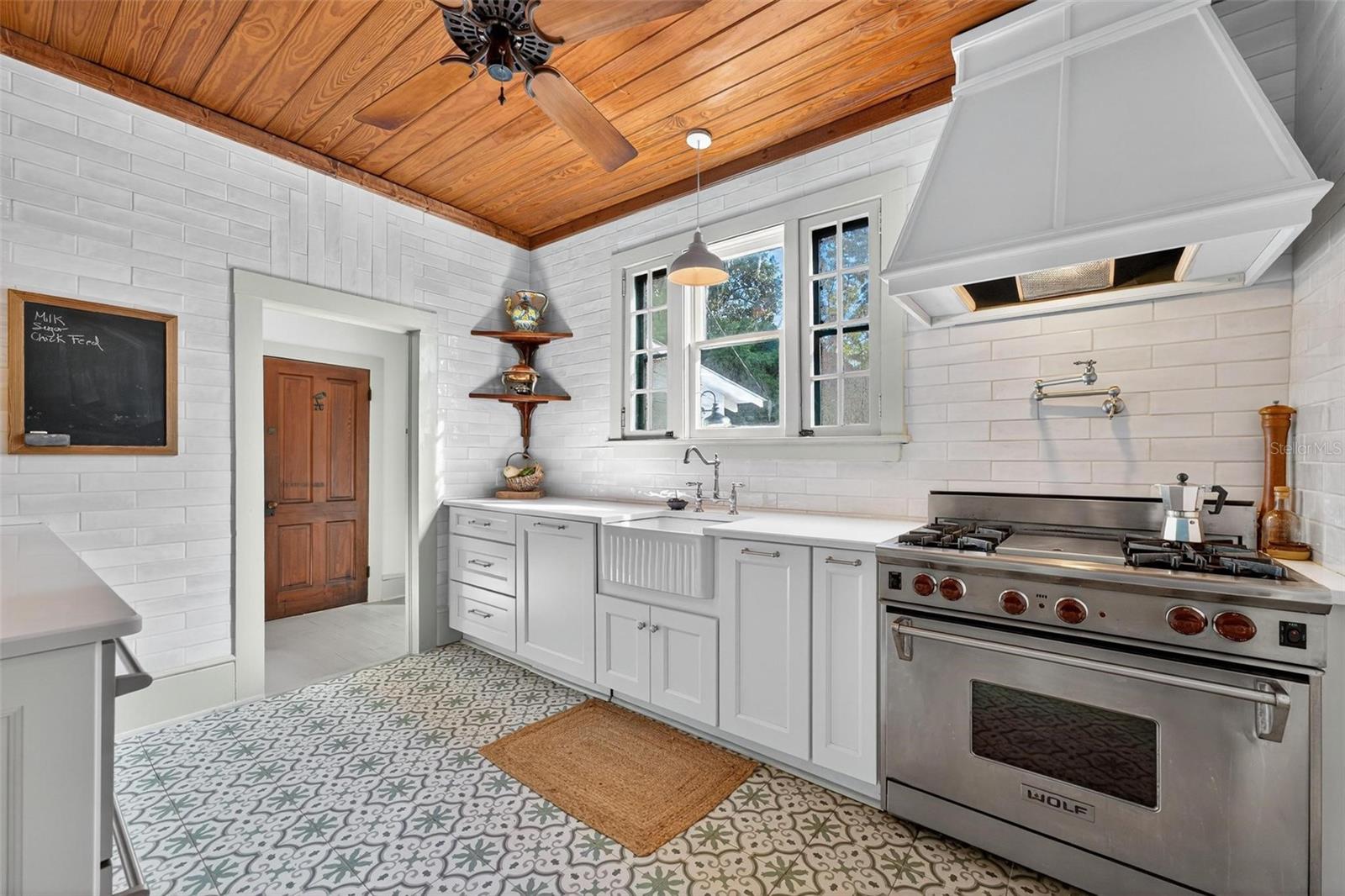 Image 42 of 100 For 266 Drayton Island Road