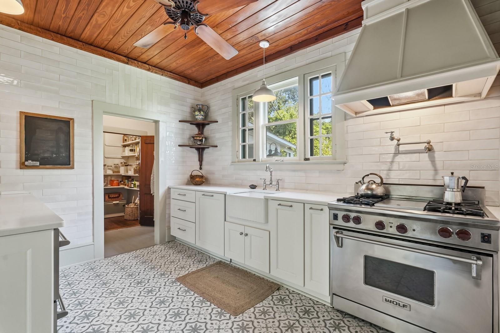 Image 43 of 100 For 266 Drayton Island Road