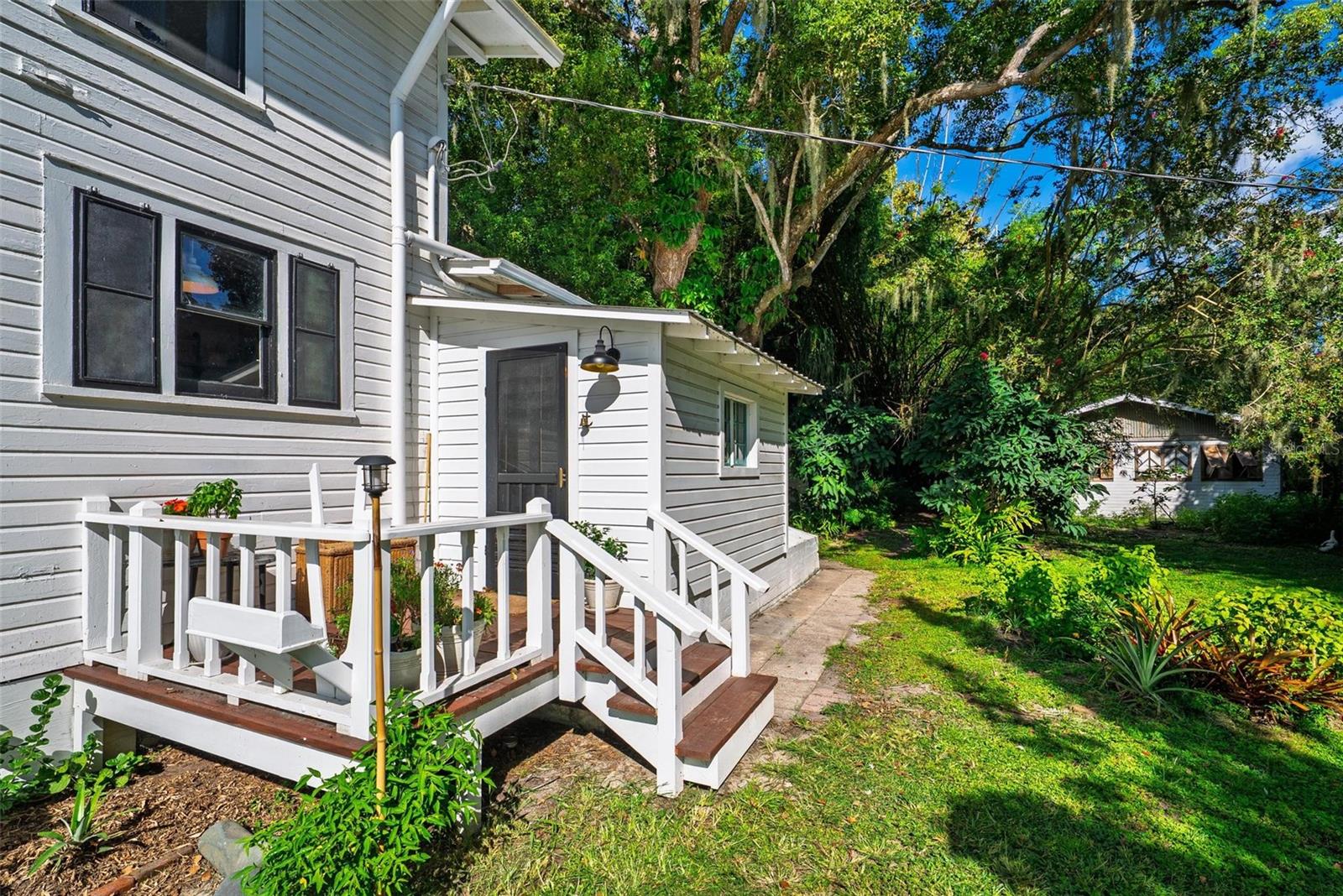 Image 54 of 100 For 266 Drayton Island Road