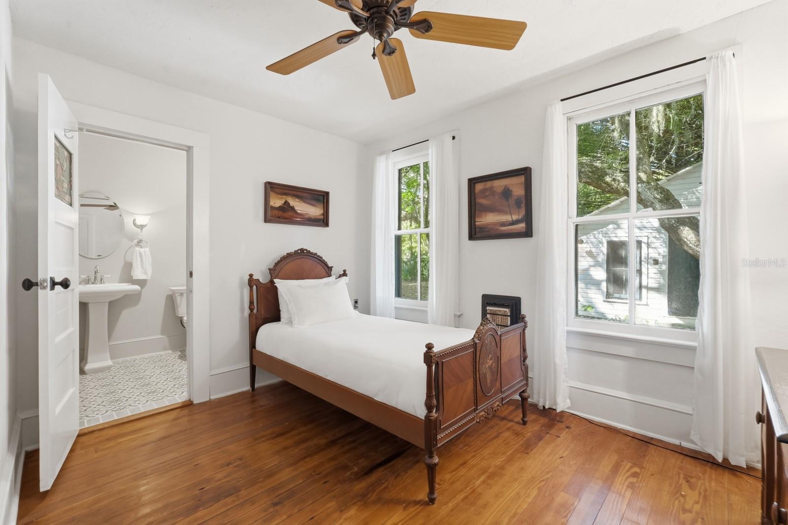 Image 56 of 100 For 266 Drayton Island Road