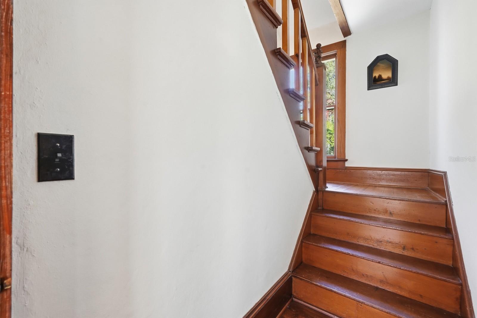 Image 59 of 100 For 266 Drayton Island Road