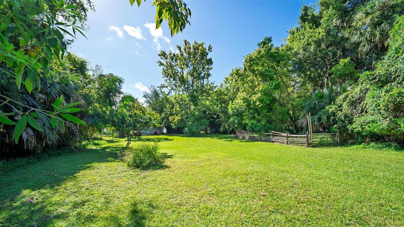 Image 75 of 100 For 266 Drayton Island Road