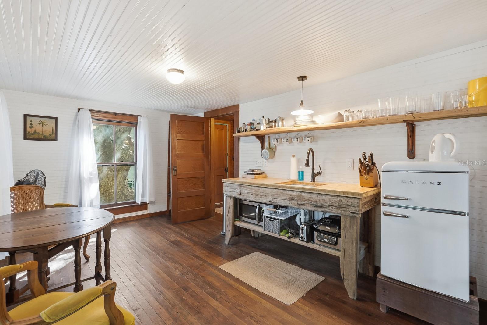 Image 81 of 100 For 266 Drayton Island Road