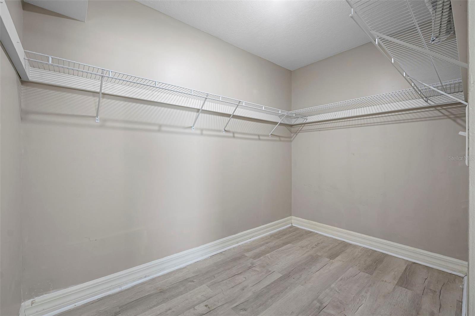 Image 23 of 35 For 109 Wynot Way