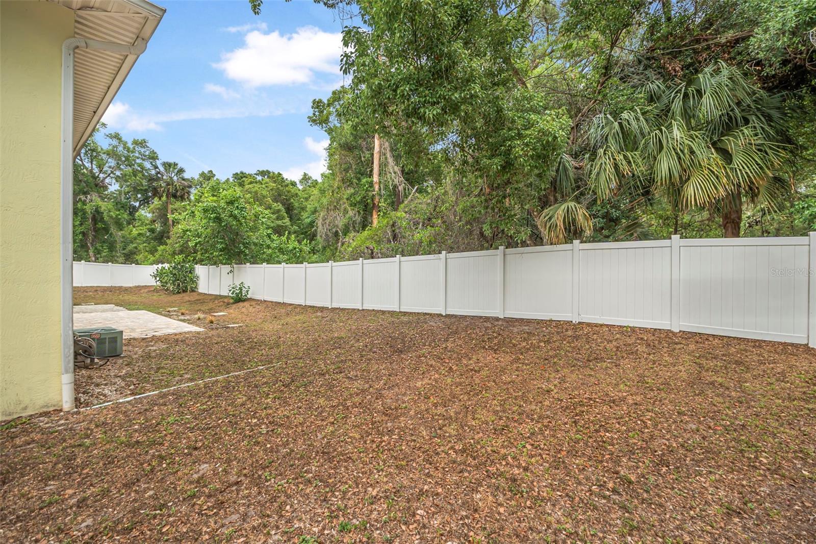 Image 32 of 35 For 109 Wynot Way