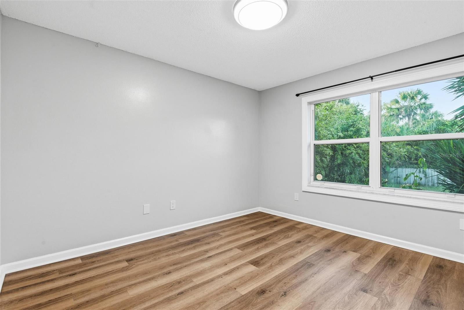 Image 39 of 66 For 7 Deerwood Street