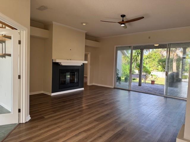 Image 4 of 18 For 7 Deerwood Street