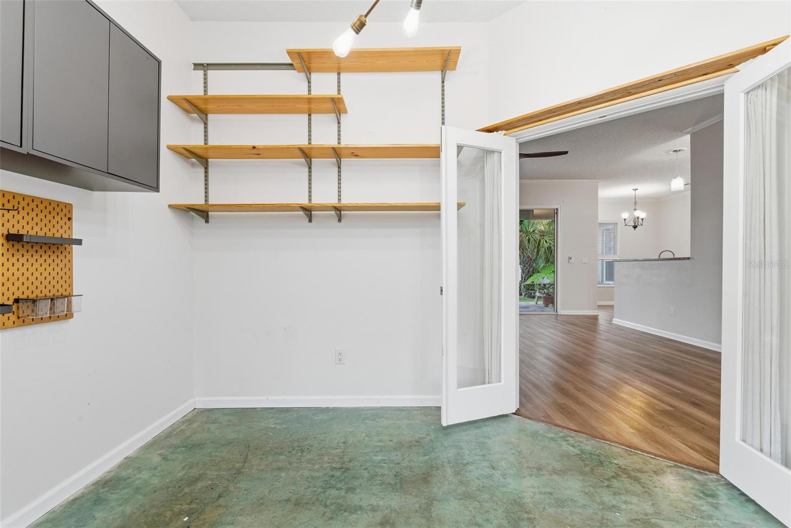 Image 50 of 66 For 7 Deerwood Street