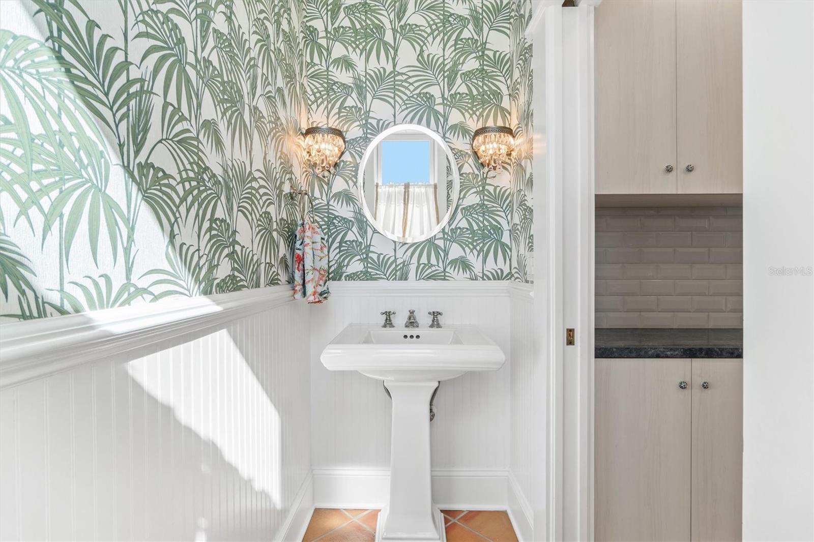 Image 37 of 87 For 31 Cincinnati Avenue