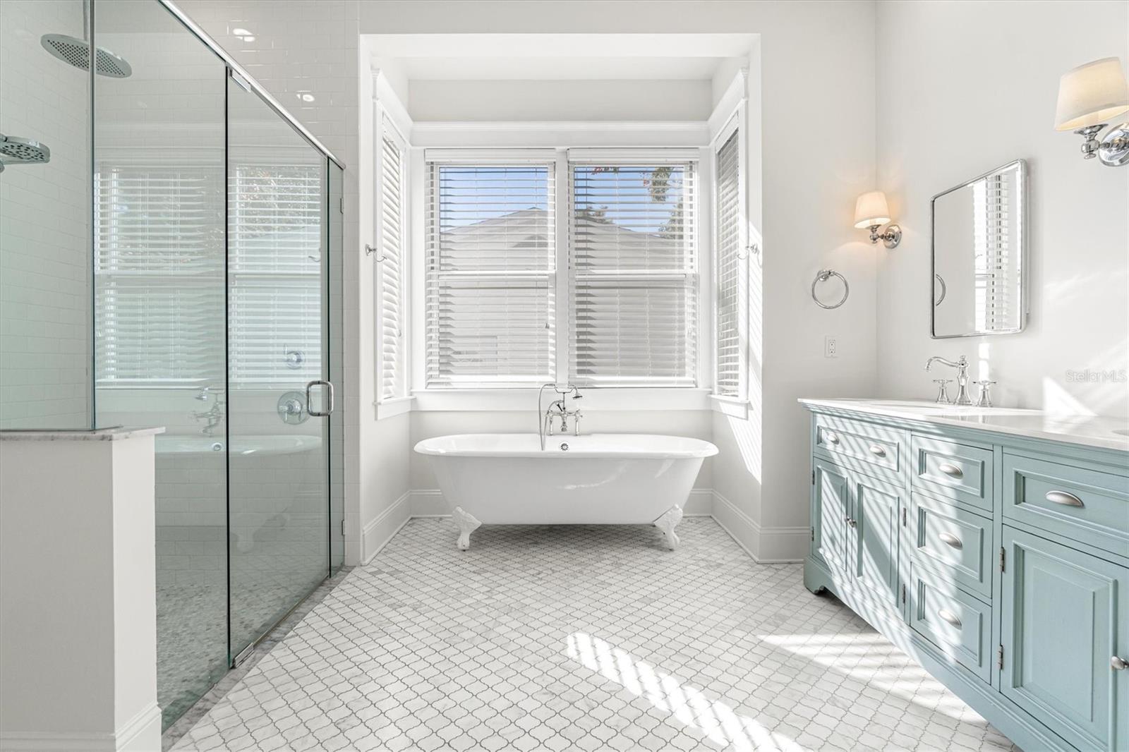 Image 43 of 87 For 31 Cincinnati Avenue