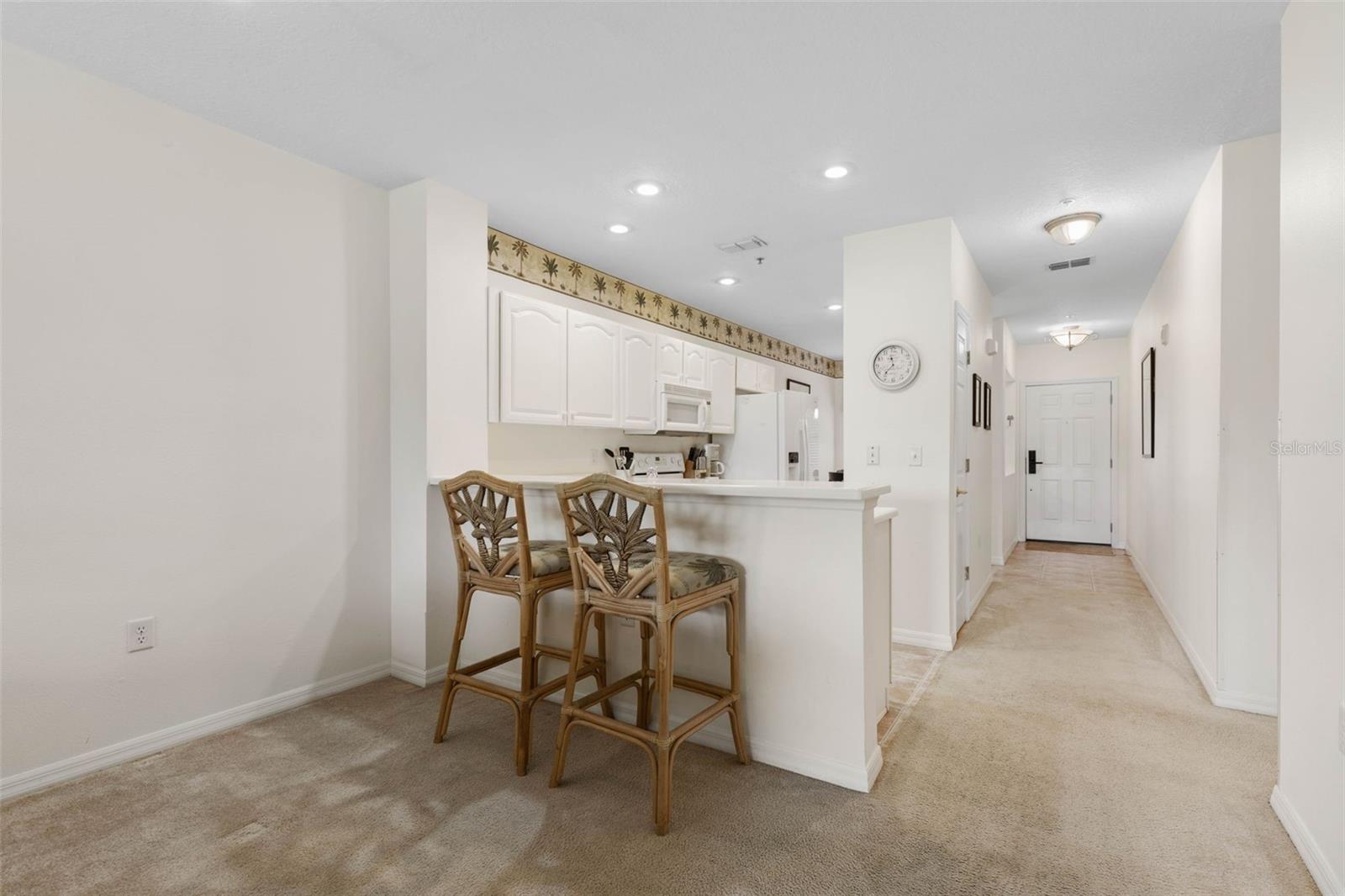 Image 11 of 58 For 600 Canopy Walk Lane 613