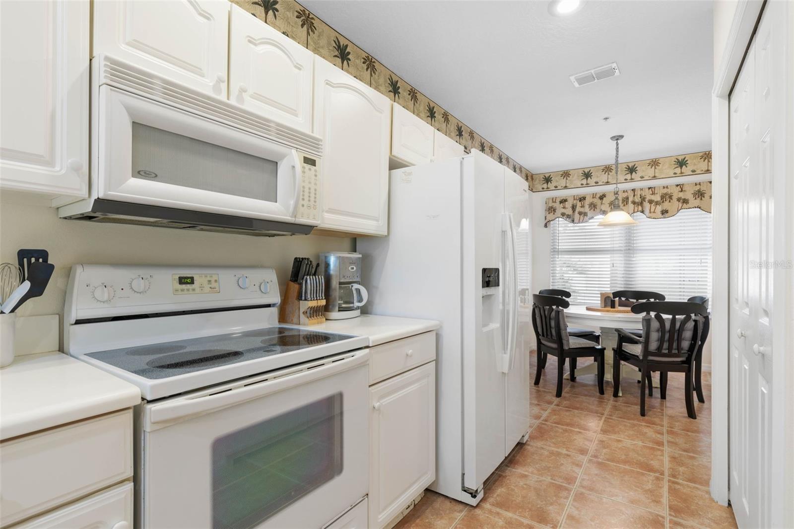 Image 14 of 58 For 600 Canopy Walk Lane 613