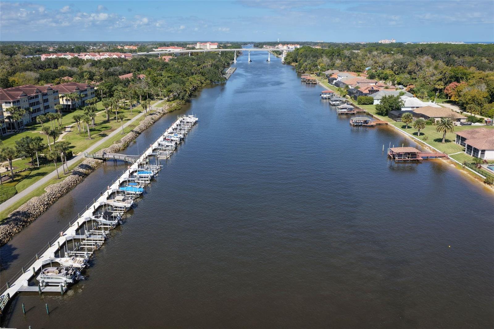 Image 35 of 58 For 600 Canopy Walk Lane 613