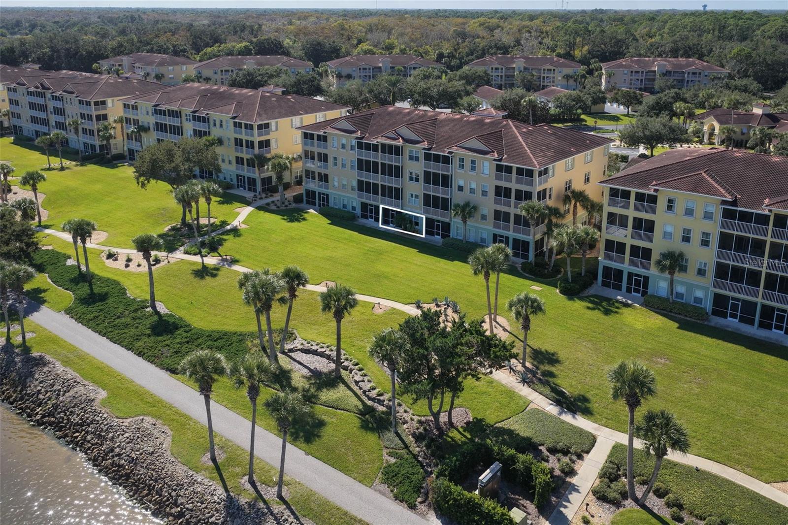 Image 36 of 58 For 600 Canopy Walk Lane 613
