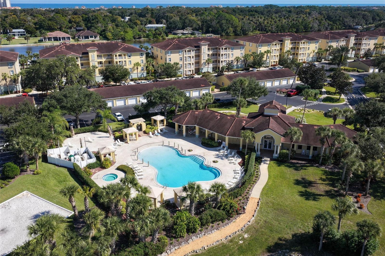 Image 43 of 58 For 600 Canopy Walk Lane 613