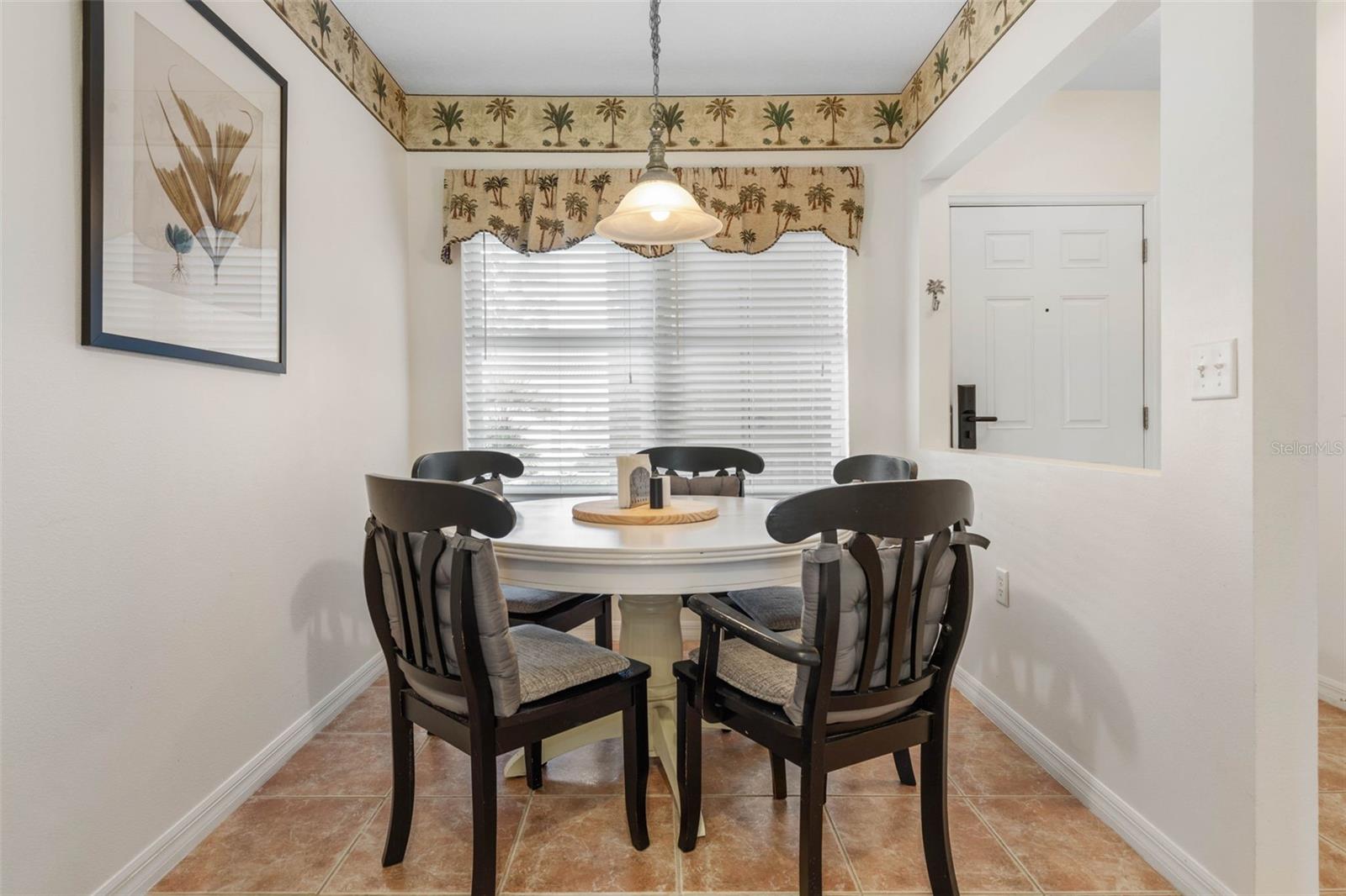 Image 6 of 58 For 600 Canopy Walk Lane 613