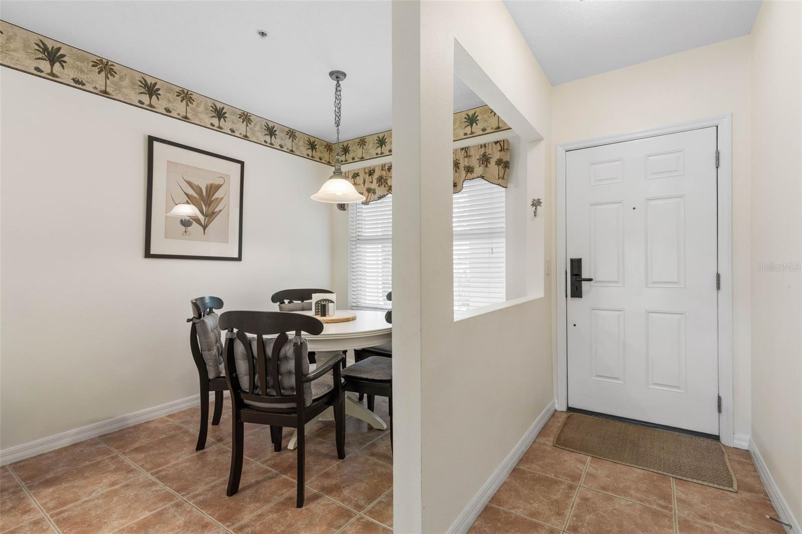 Image 8 of 58 For 600 Canopy Walk Lane 613