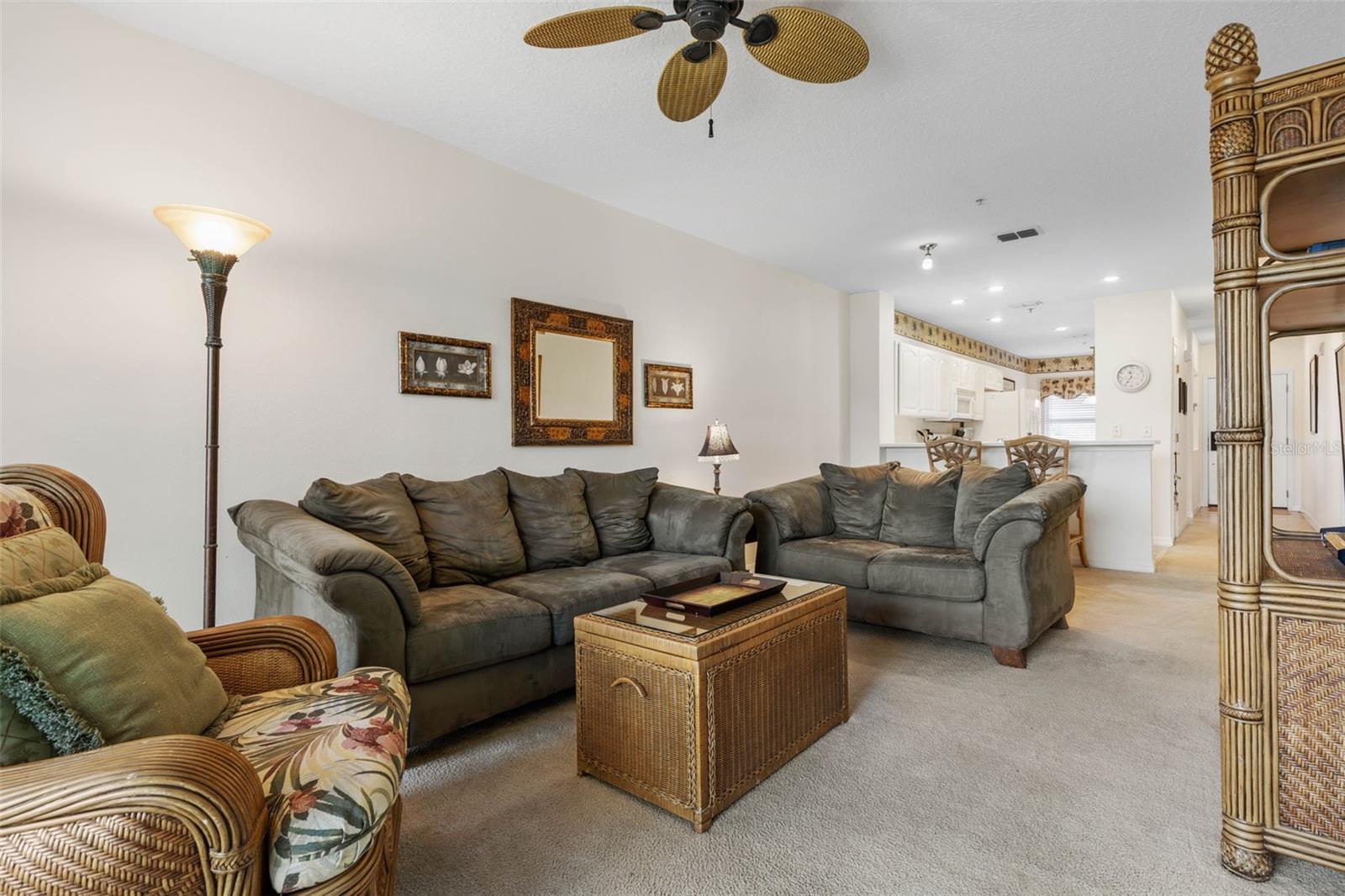 Image 9 of 58 For 600 Canopy Walk Lane 613