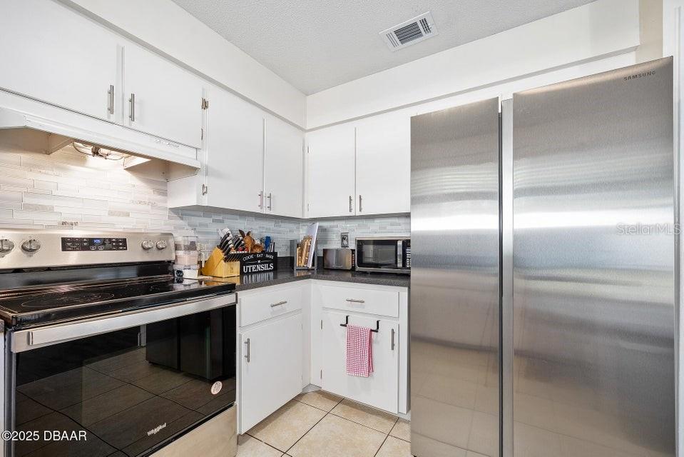 Image 11 of 34 For 1448 Flomich Street