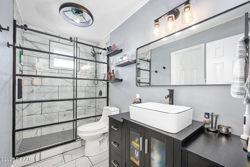 Image 14 of 34 For 1448 Flomich Street