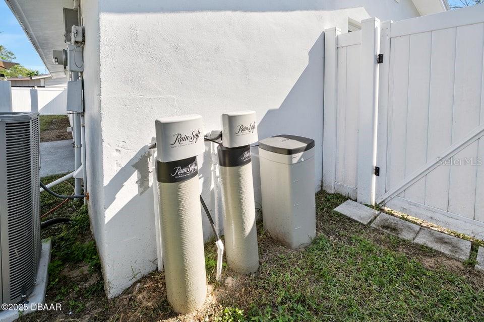 Image 31 of 34 For 1448 Flomich Street