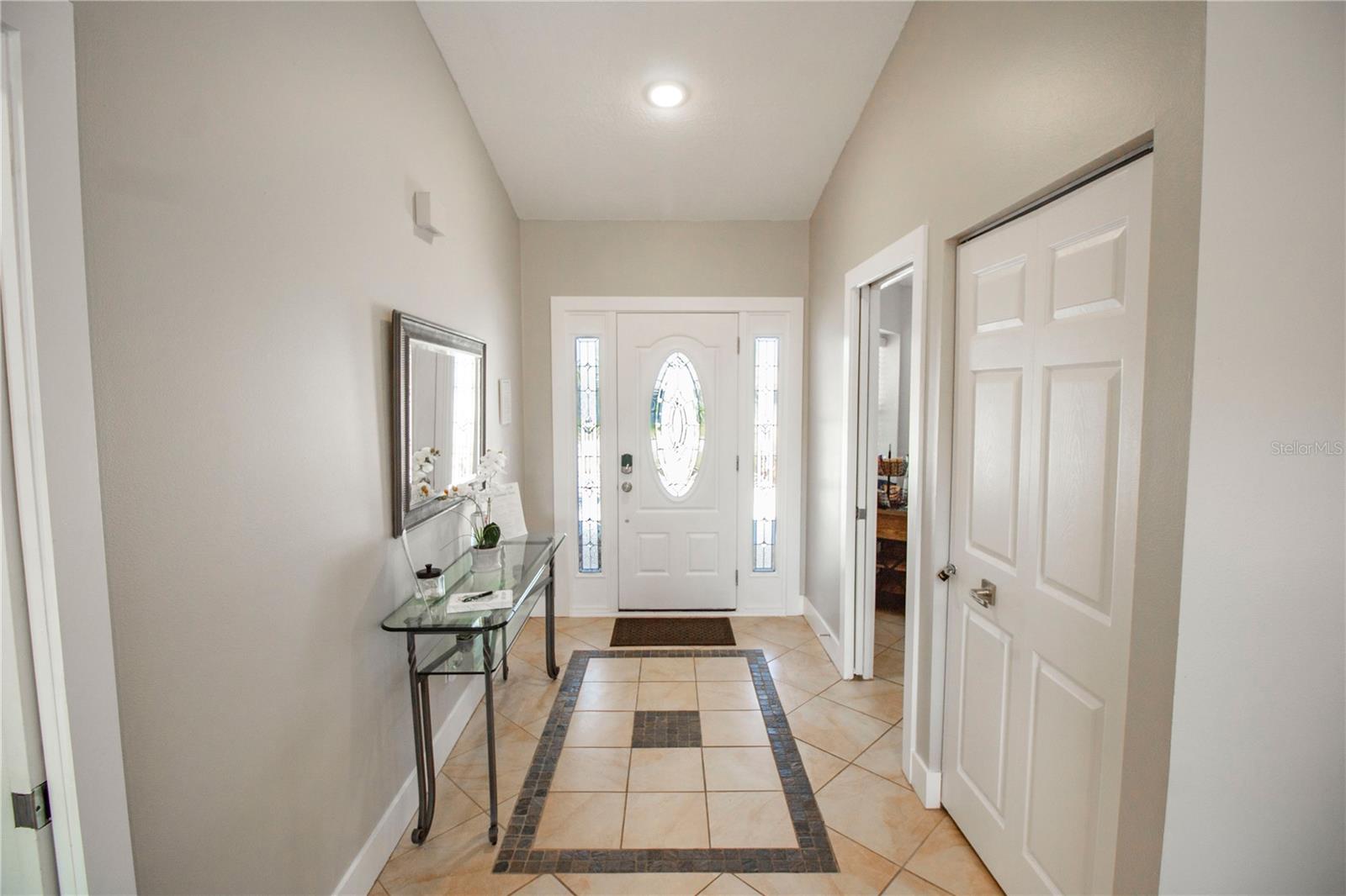 Image 21 of 26 For 20 Coconut Court