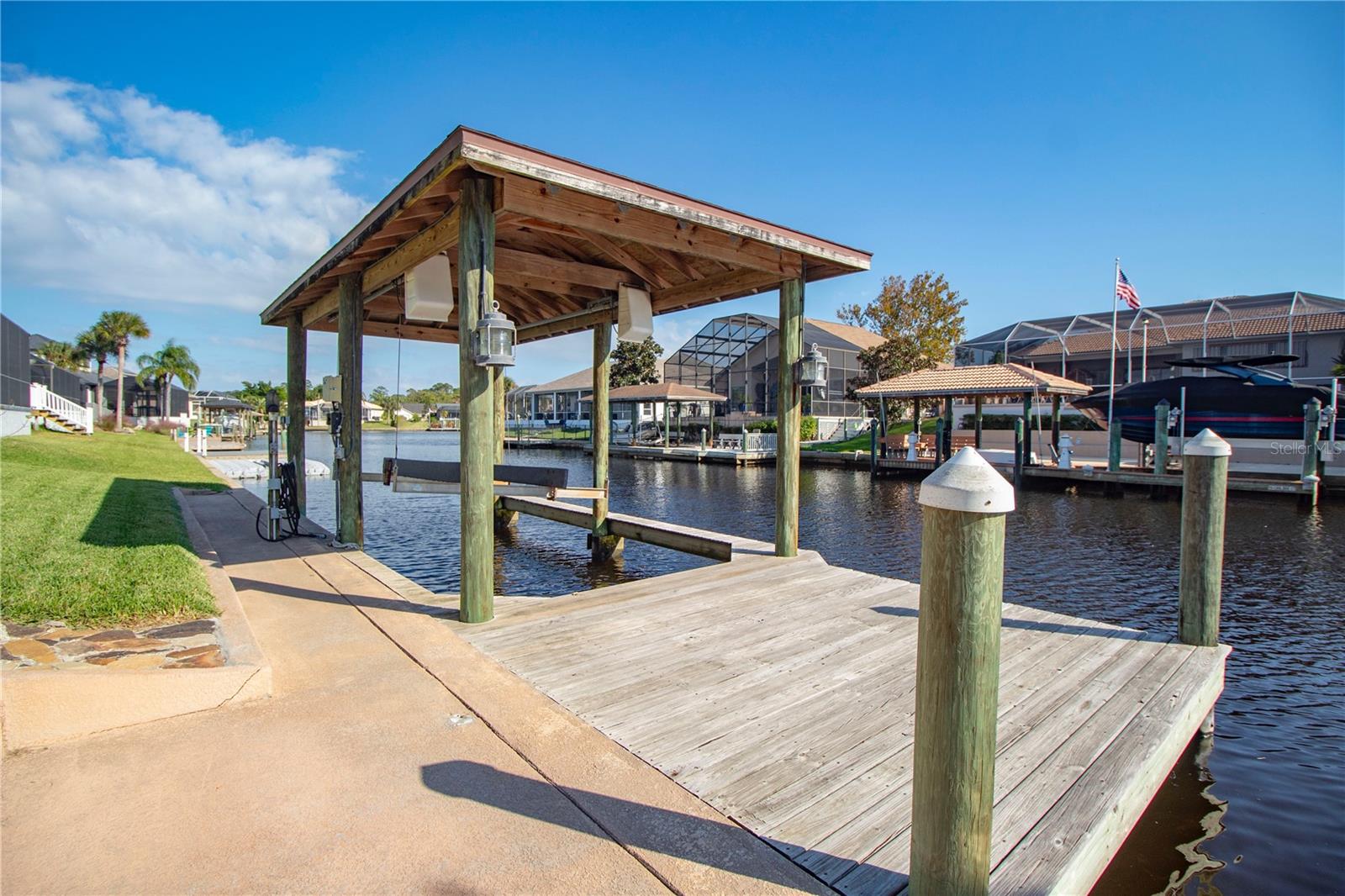 Image 4 of 26 For 20 Coconut Court