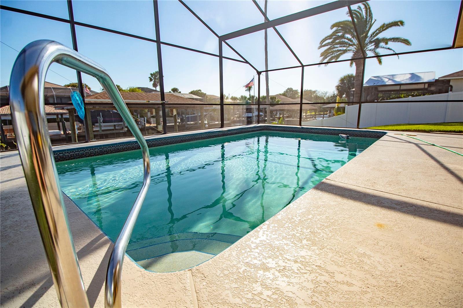 Image 7 of 26 For 20 Coconut Court