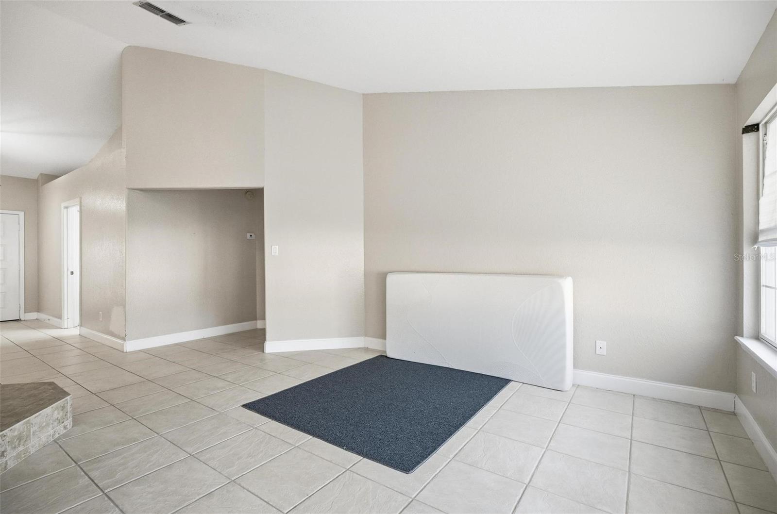 Image 14 of 56 For 5068 Greylock Court