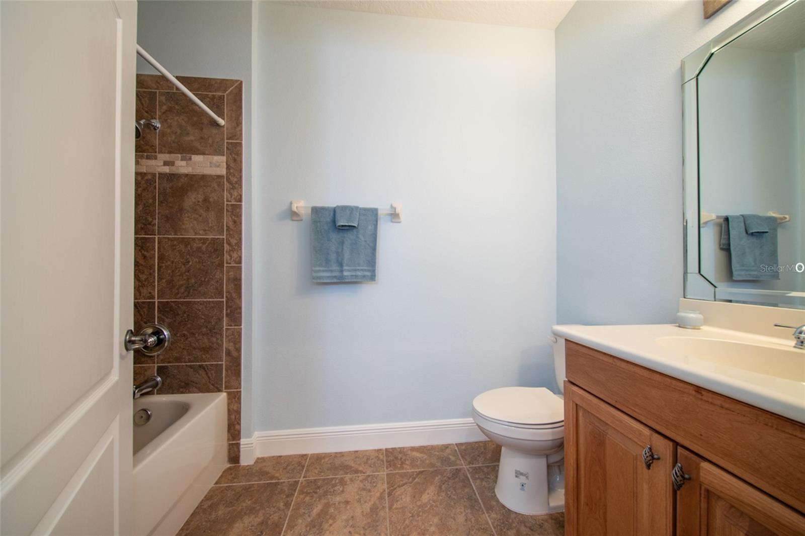 Image 15 of 32 For 55 Riverview Bend S 2044