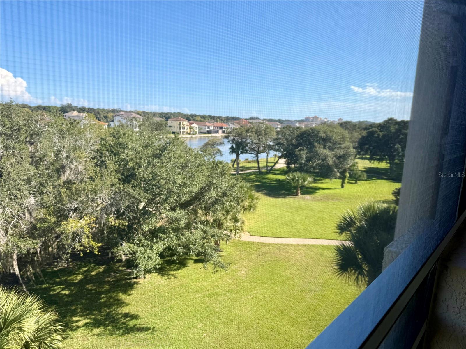 Image 20 of 32 For 55 Riverview Bend S 2044