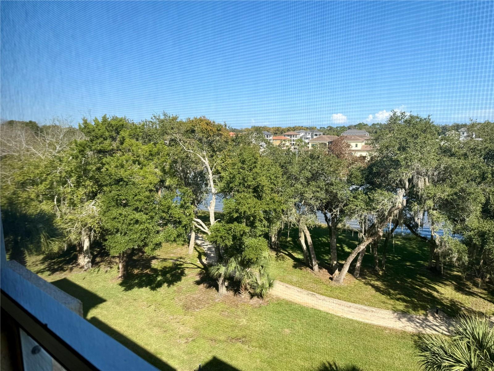 Image 21 of 32 For 55 Riverview Bend S 2044