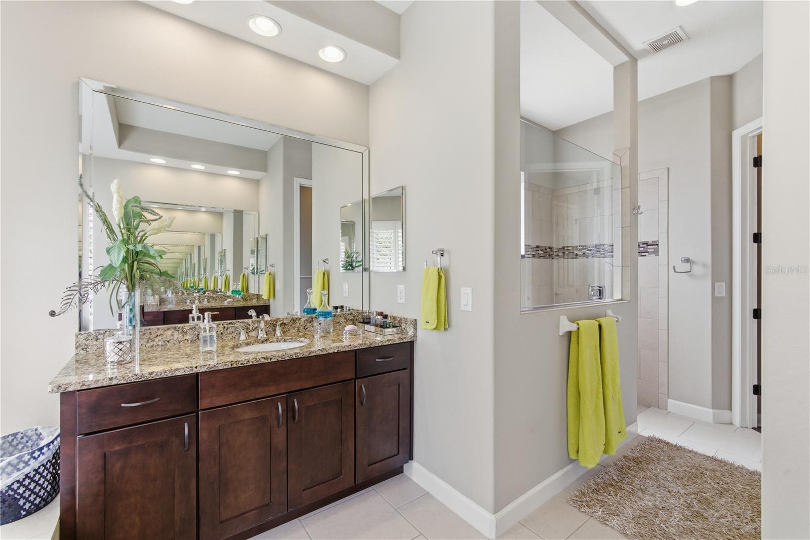 Image 22 of 51 For 45 New Water Oak Drive