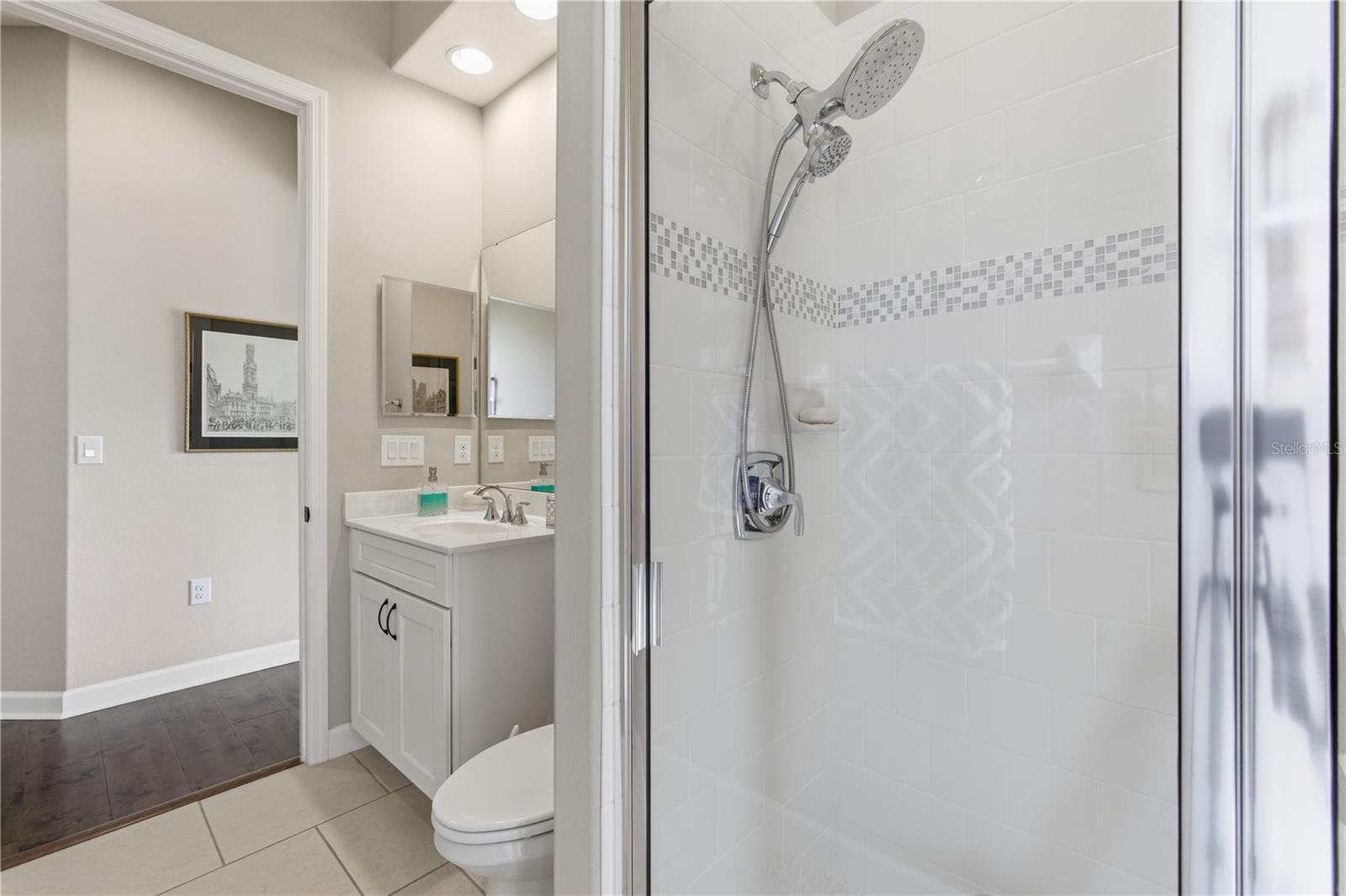 Image 33 of 51 For 45 New Water Oak Drive