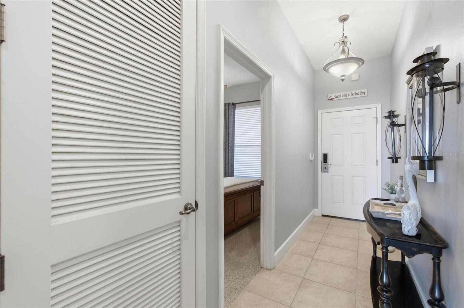 Image 4 of 69 For 5 Ocean Crest Way 1432